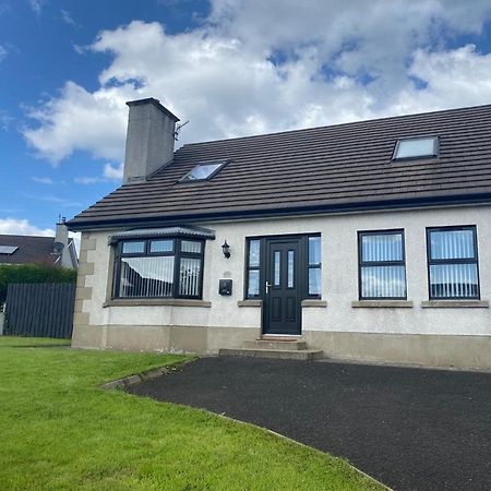 Holiday Home In Ballycastle - Fainne Na Cairde 외부 사진