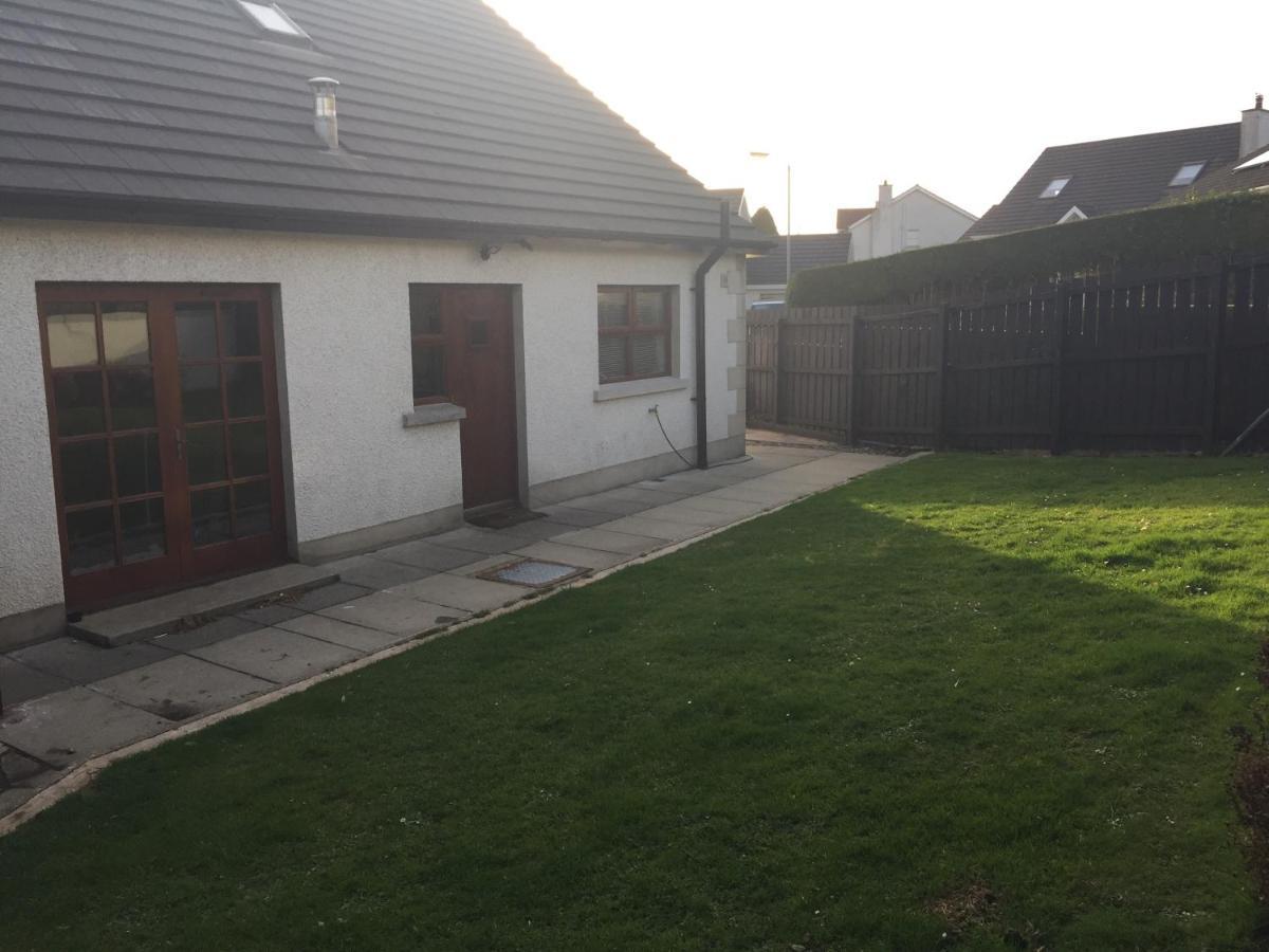 Holiday Home In Ballycastle - Fainne Na Cairde 외부 사진