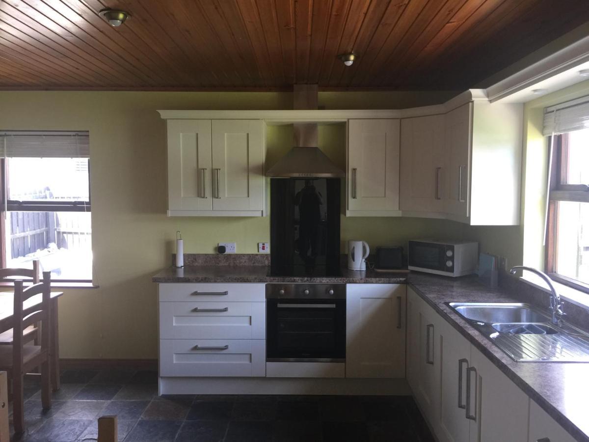 Holiday Home In Ballycastle - Fainne Na Cairde 외부 사진