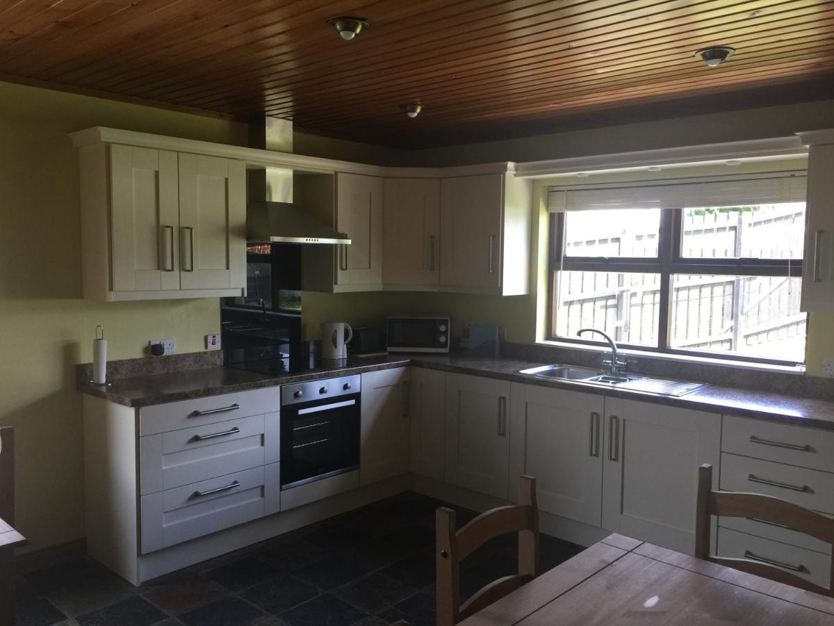 Holiday Home In Ballycastle - Fainne Na Cairde 외부 사진