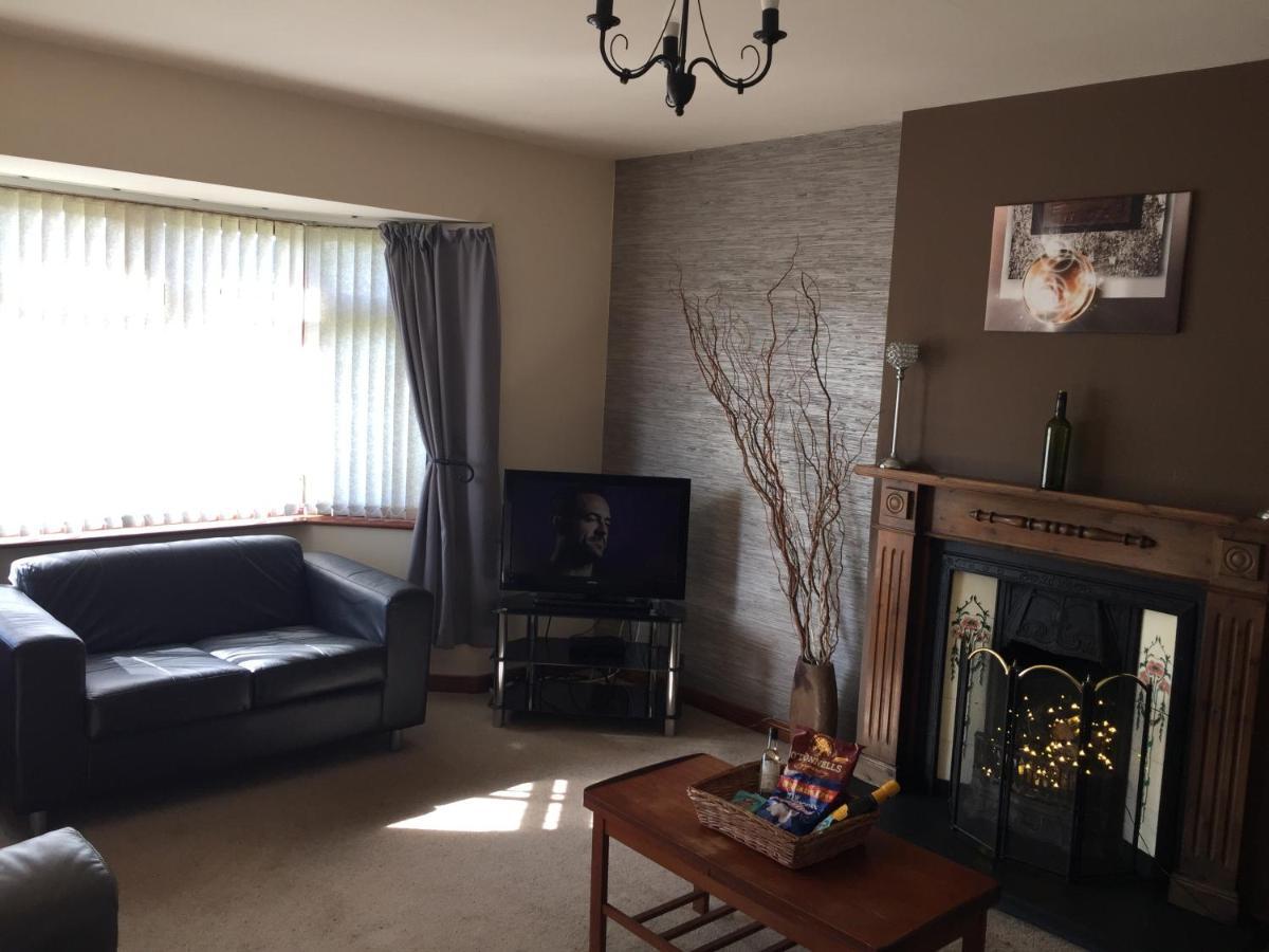 Holiday Home In Ballycastle - Fainne Na Cairde 외부 사진