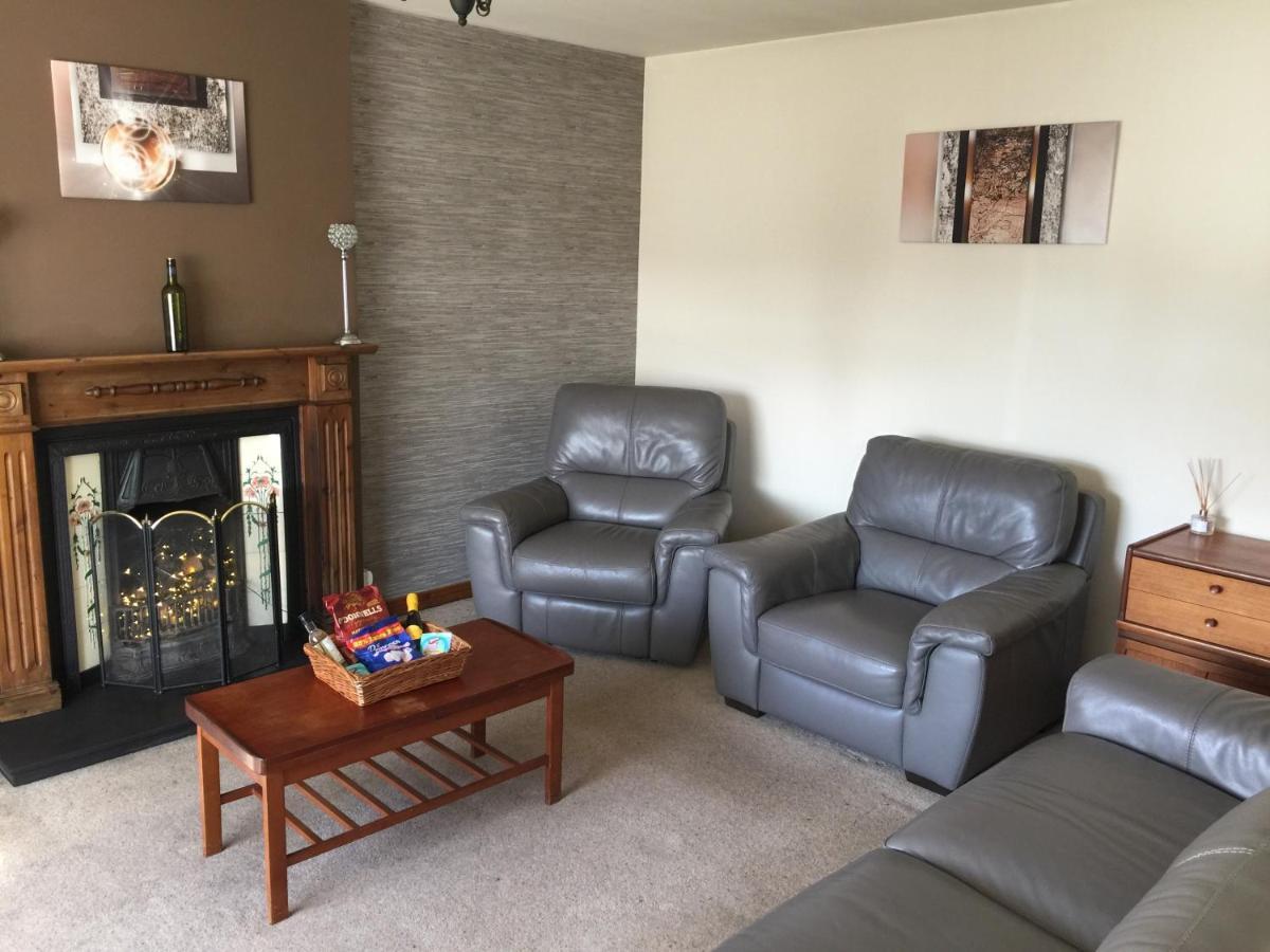 Holiday Home In Ballycastle - Fainne Na Cairde 외부 사진